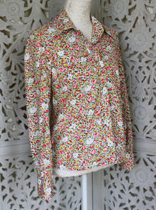 Flower Winged Collar Blouse