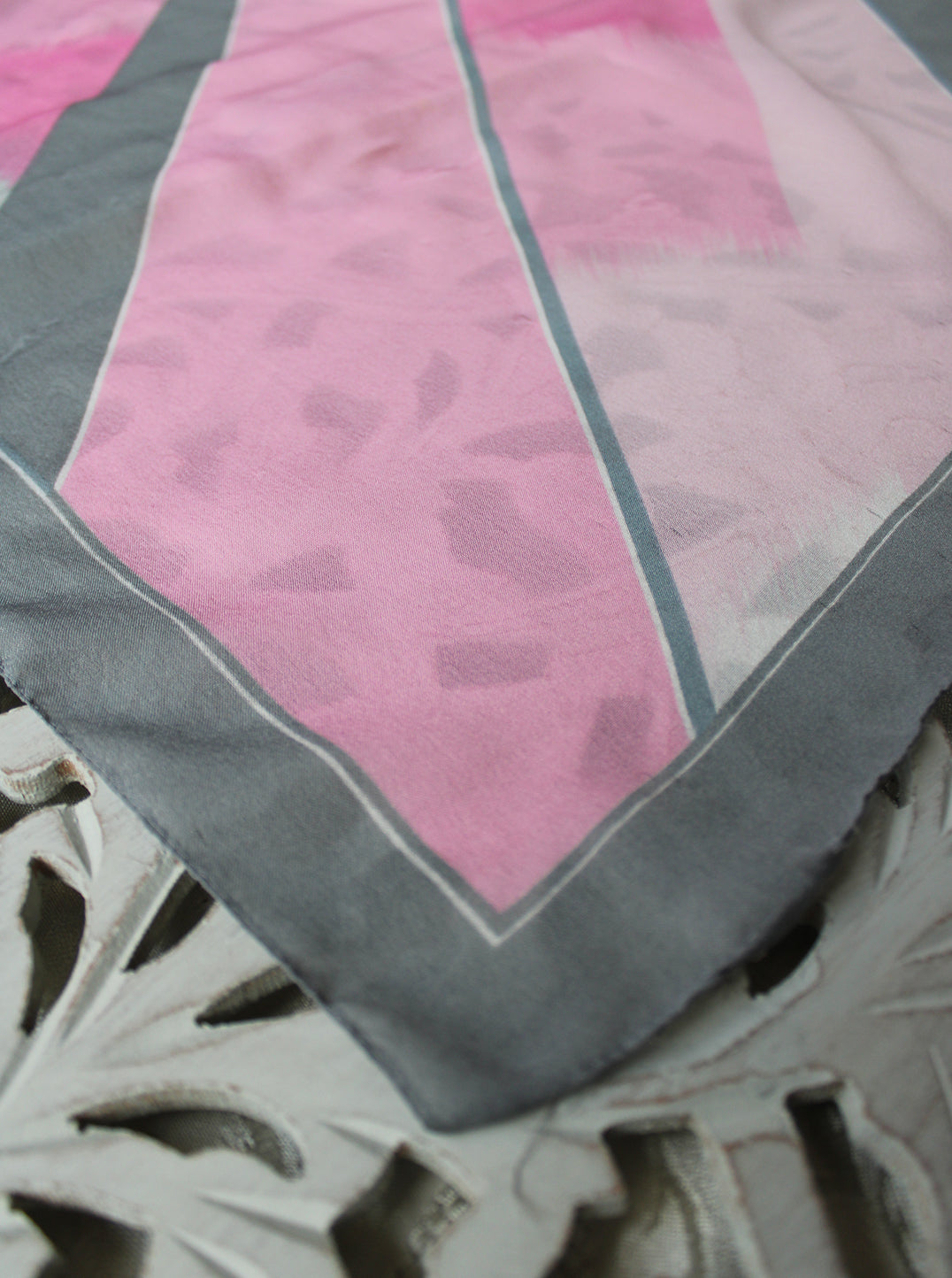 Grey & Pink Geometric Pattern Scarf